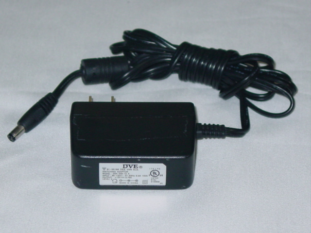 NEW DVE DSA-009-12 AC Adapter 12V 750mA 0.75A